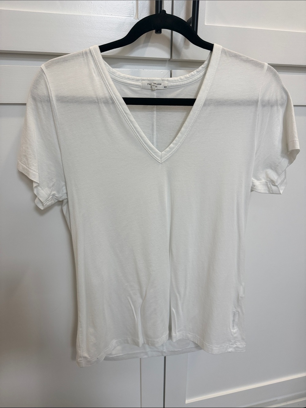 Rag & bone Classic White V-Neck Women's Tee